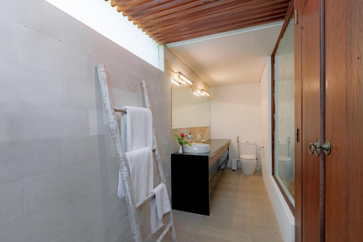 Bali Akasadua Villa Seminyak  Luaran gambar
