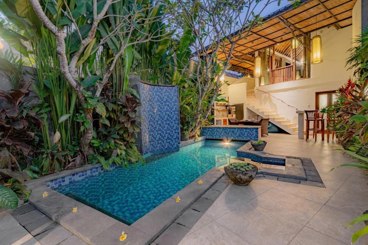 Bali Akasadua Villa Seminyak  Luaran gambar